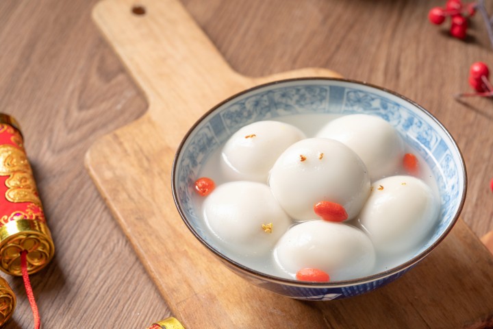 春节美味汤圆俯拍高清图版权图片下载 春节美味汤圆俯拍高清图版权图片下载