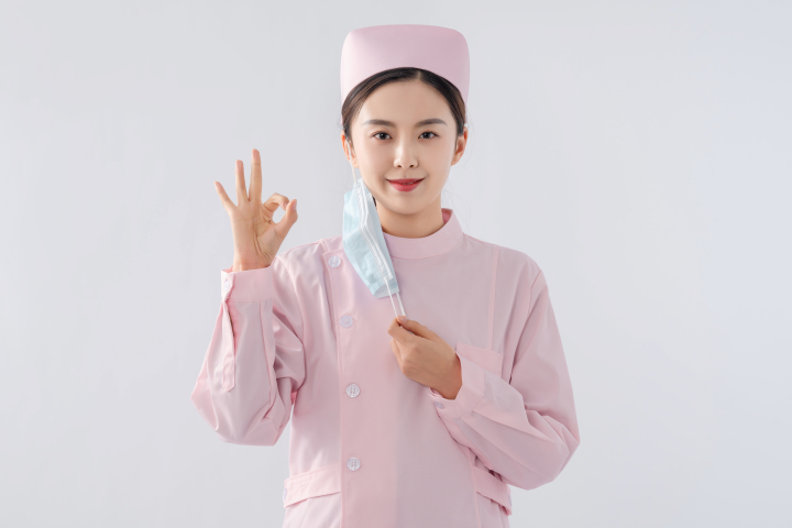可爱女护士形象图版权图片下载