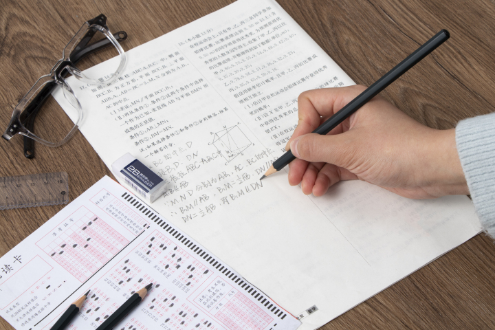 教育类学生高考图版权图片下载 教育类学生高考图版权图片下载