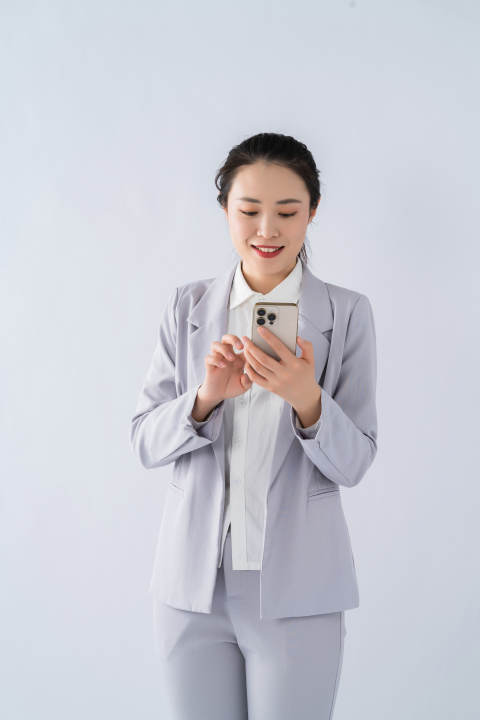 气质出众职场女性实拍图版权图片下载 气质出众职场女性实拍图版权图片下载