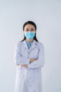 戴口罩女医生实拍图 戴口罩女医生实拍图