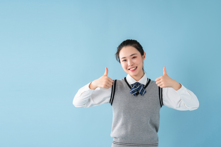 双手比大拇指表示赞同高清图版权图片下载 双手比大拇指表示赞同高清图版权图片下载