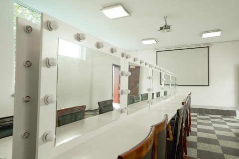 豪华的多人化妆间高清图 豪华的多人化妆间高清图