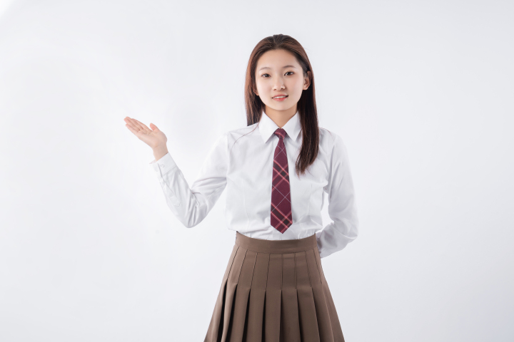 国际外语学校校服实拍图版权图片下载 国际外语学校校服实拍图版权图片下载