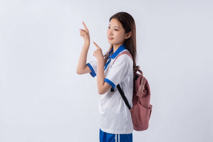 可爱做手势的女孩摄影图版权图片下载 可爱做手势的女孩摄影图版权图片下载