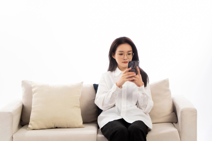 视力预防的女孩图版权图片下载