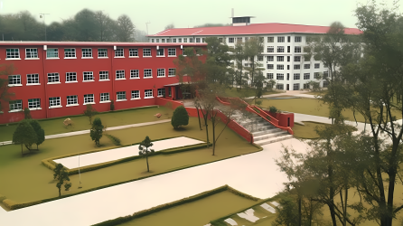 校园教学楼与校园绿化摄影图