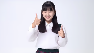 校园女神微笑摄影图