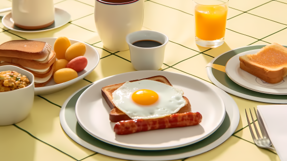 早餐摄影图法式吐司煎蛋卷和鸡蛋高清图