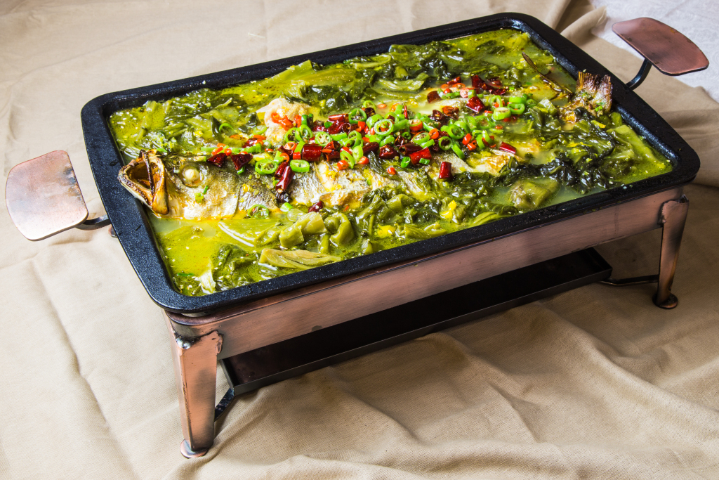 特色美食鲜香烤鱼展示图版权图片下载