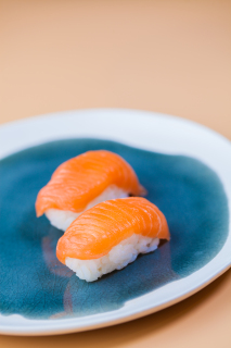 极鲜生鱼片刺身寿司高清图