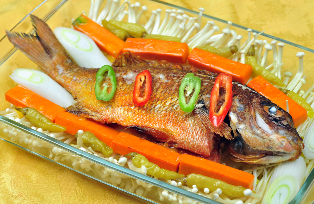 地方招牌特色泡椒烧鱼版权图片下载