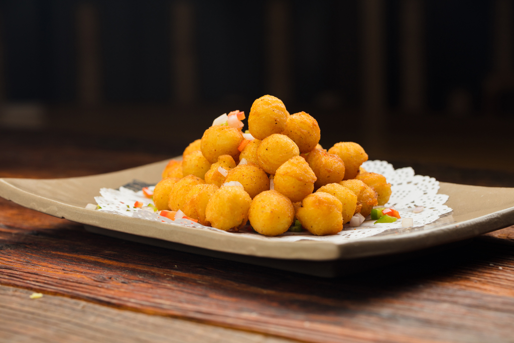 甜糯香酥地瓜香芋丸版权图片下载