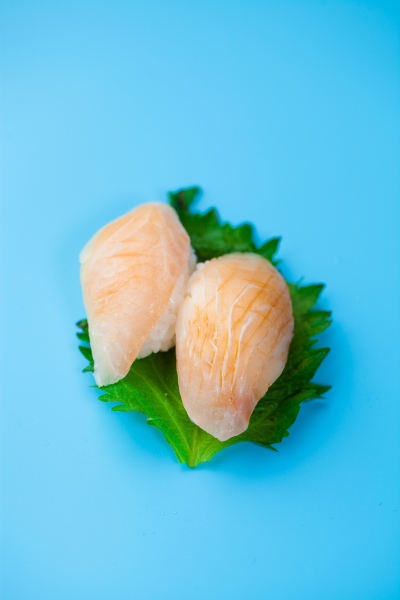 日料三文鱼刺身鲜美寿司