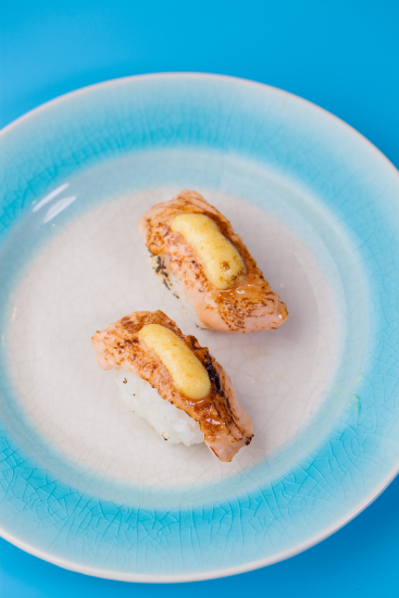 芝士炭烤鸡肉寿司卷