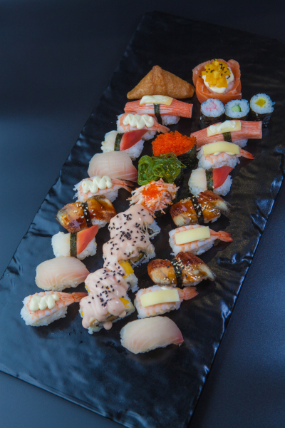 日式料理美食手握寿司