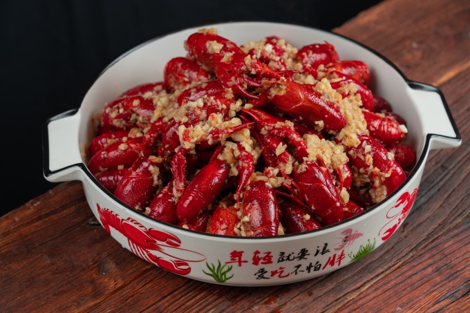 特色下酒菜啤酒小龙虾