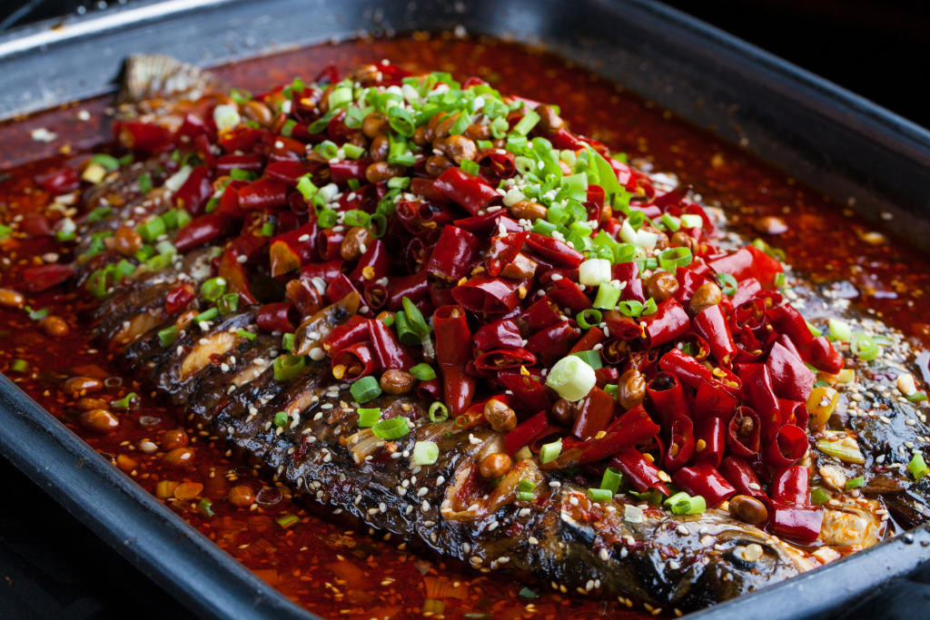 特色椒麻人气烤鱼特写版权图片下载