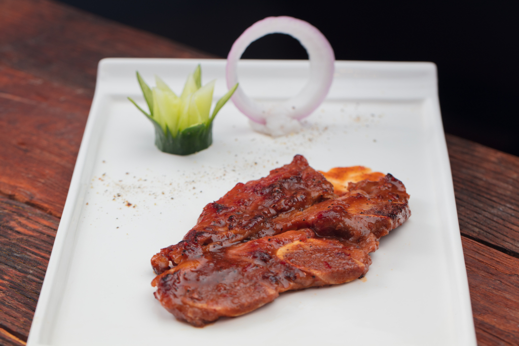 香烤腌制牛排版权图片下载