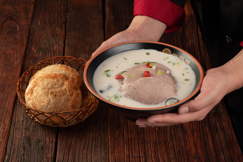 滋补火烧羊肉汤一人套餐