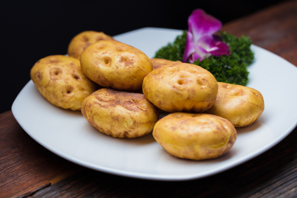 地方特色烤包子版权图片下载