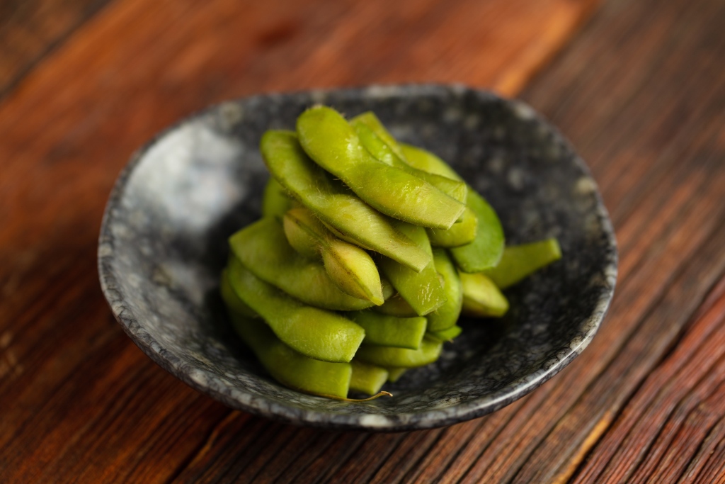 配菜小菜煮毛豆版权图片下载