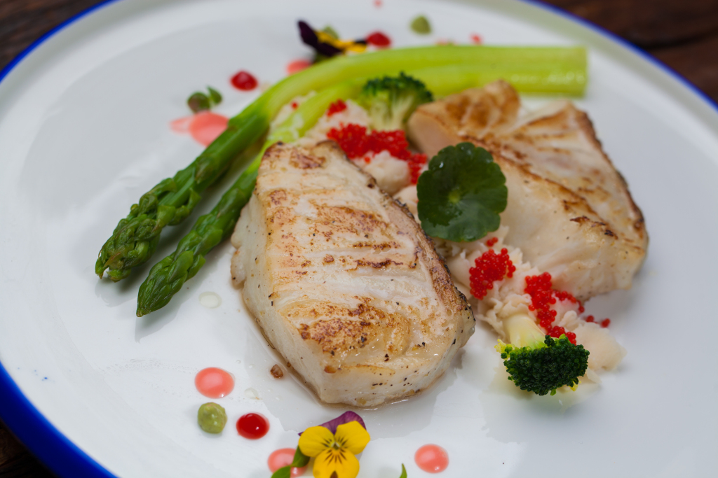 香煎三文鱼版权图片下载