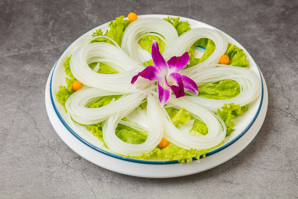 火锅必备粉丝摆盘版权图片下载