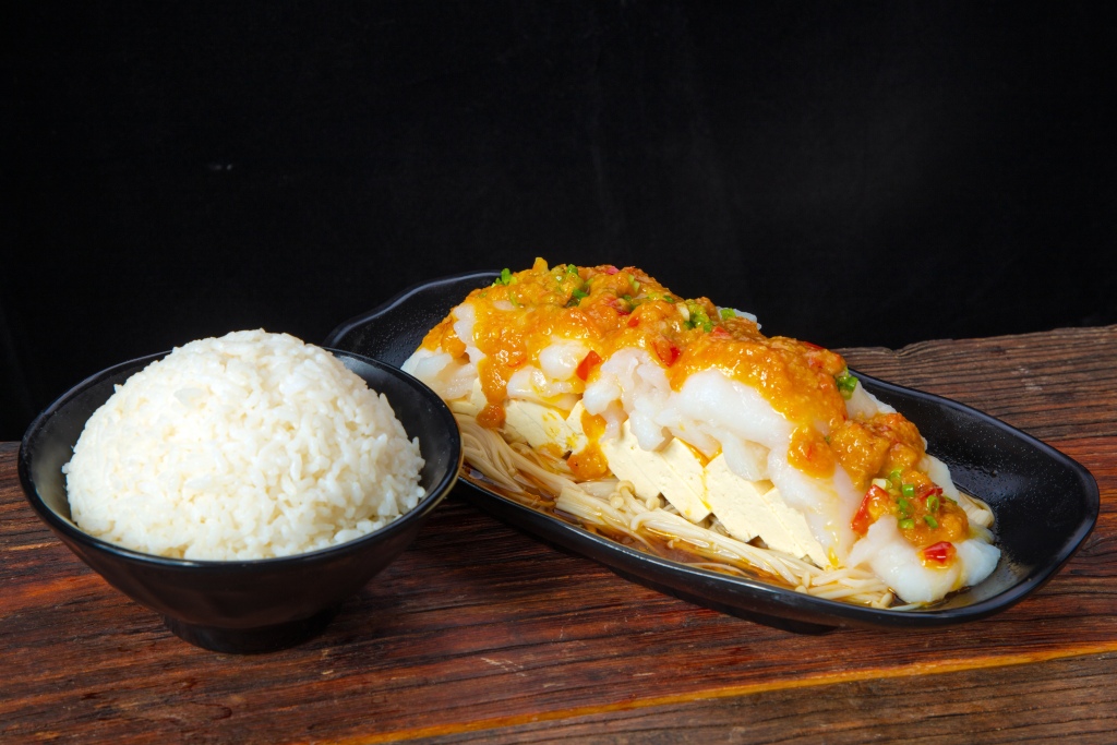 鲜香鱼肉豆腐拼盘版权图片下载