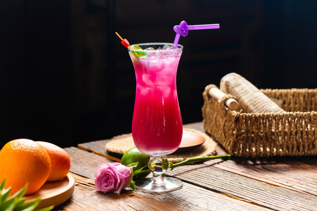 热情火龙果汁版权图片下载