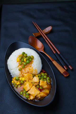 豌豆土豆块盖浇饭