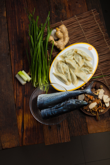 鲜鱼韭菜手工水饺
