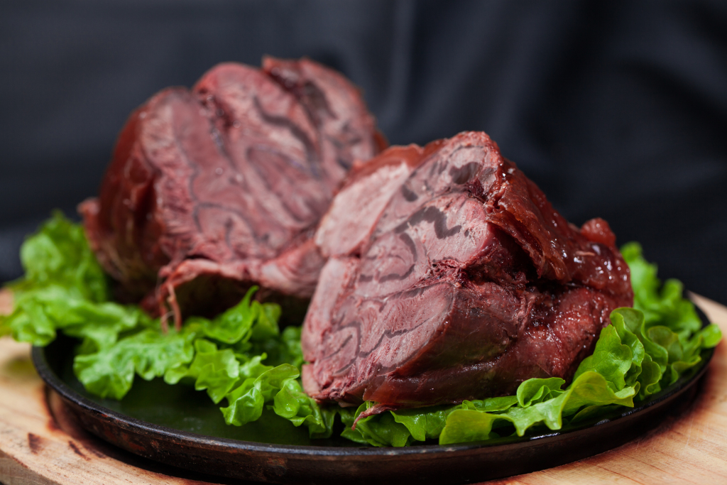 招牌秘制酱牛肉版权图片下载