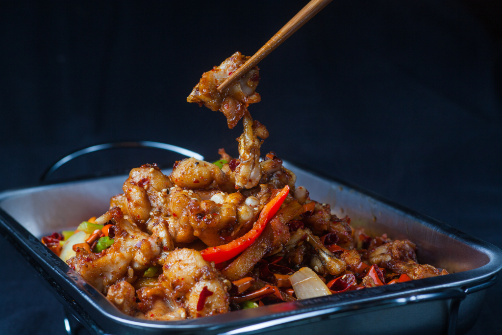 特色酥焦牛蛙版权图片下载