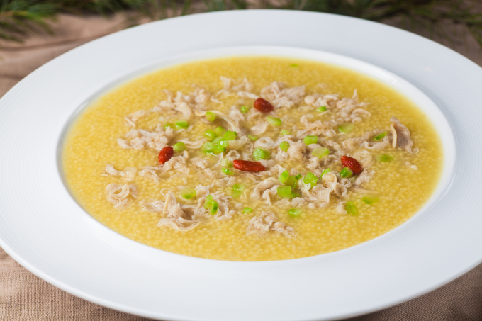 营养小米肉丝粥