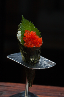 日式鱼籽寿司手握