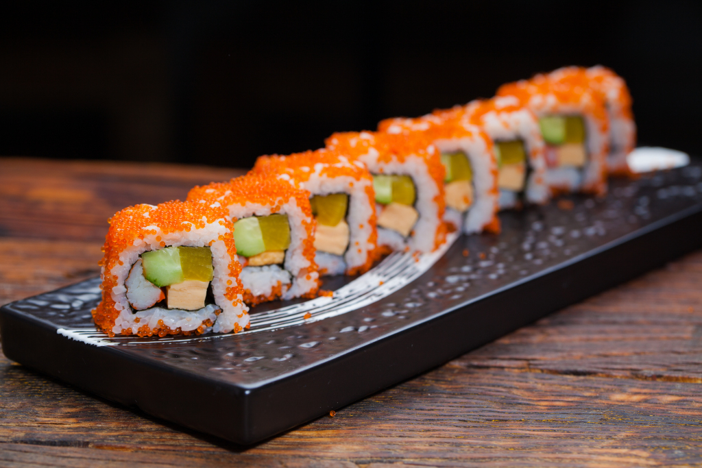 黄金鱼籽寿司高清图版权图片下载