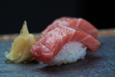 三文鱼刺身寿司