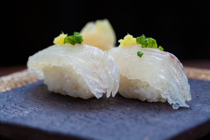 鲷鱼寿司高清图