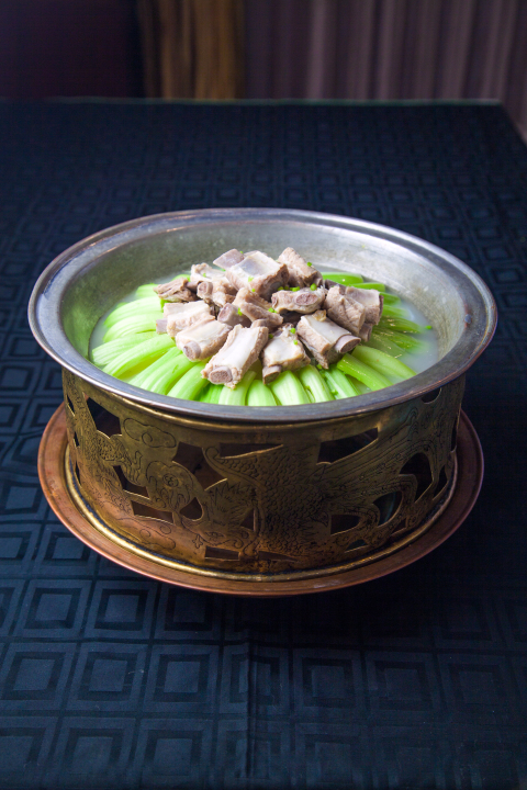 清炖油菜排骨汤版权图片下载