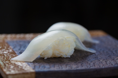 日式鸟贝寿司