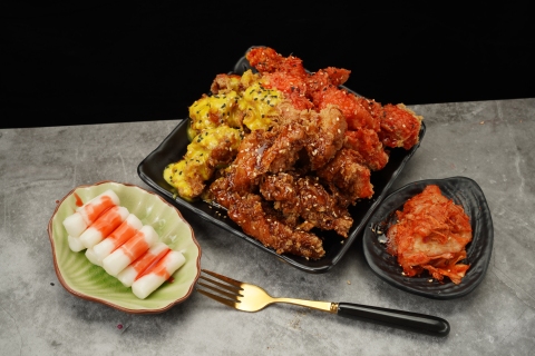 韩式炸鸡拼盘年糕泡菜套餐