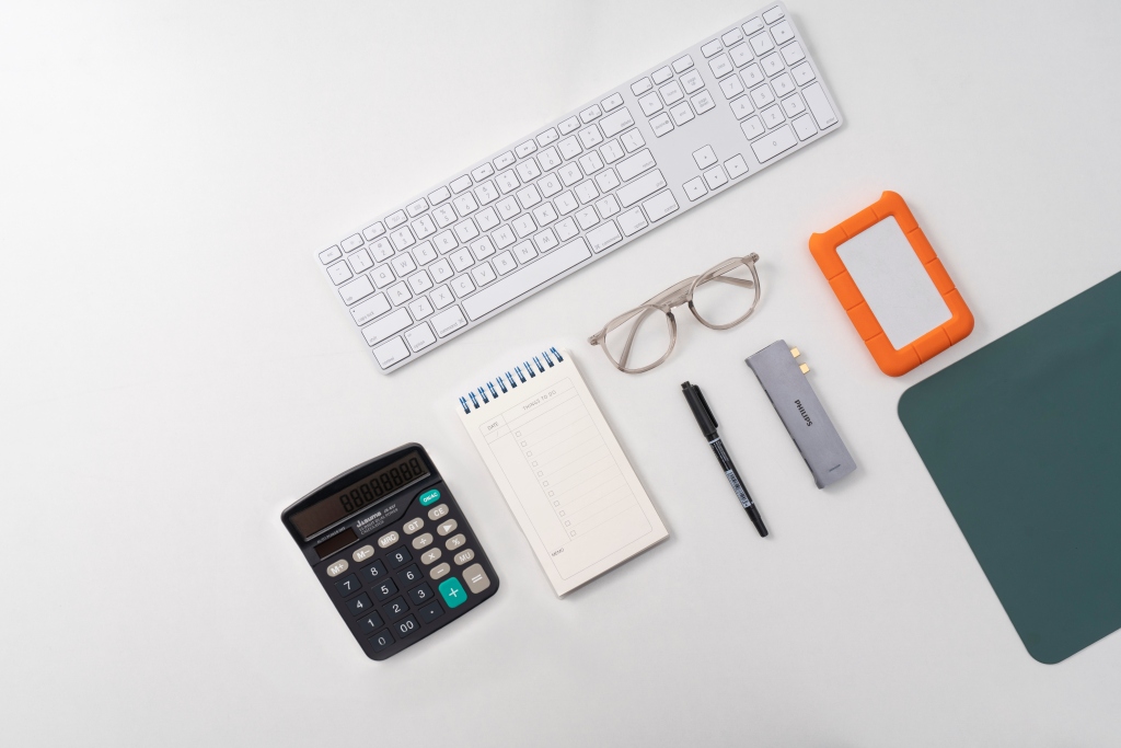 商务办公工具远景高清图版权图片下载