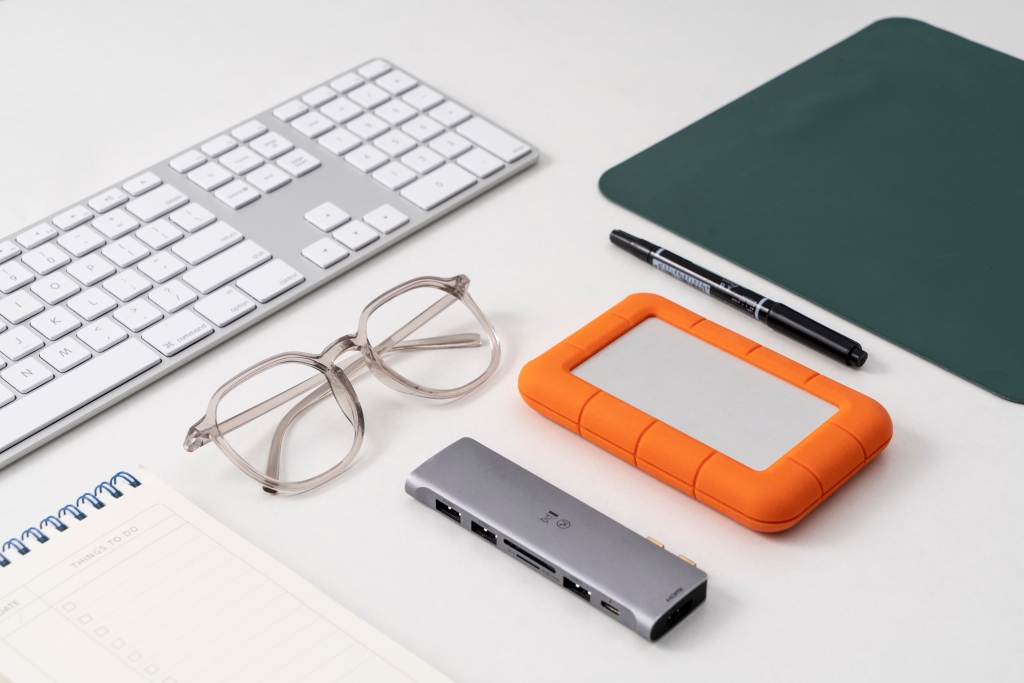 企业办公工具特写图版权图片下载