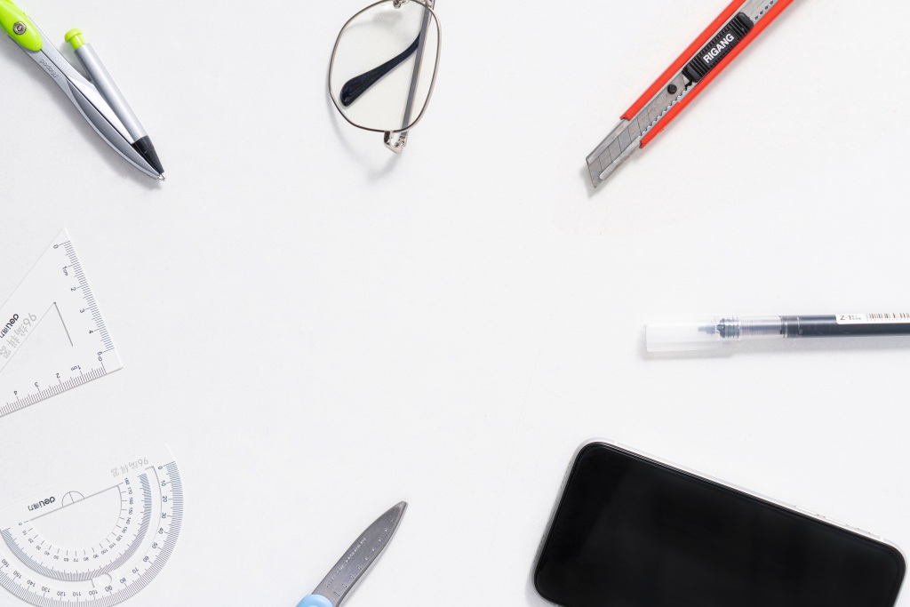 学生用品趣味摆拍版权图片下载