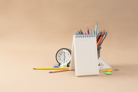 线圈本办公用品摆拍高清图