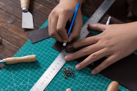 手工操作切割工具高清图