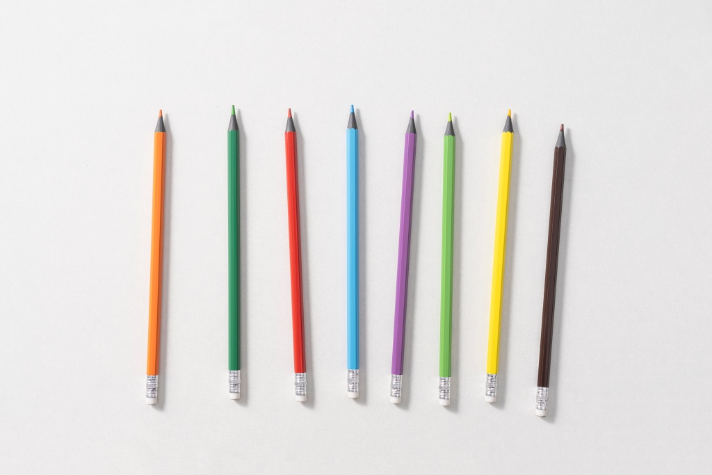 画画工具彩铅高清图版权图片下载