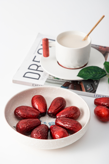 新疆特甜红枣配牛奶