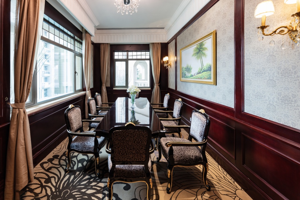 中式古典风客厅高清图版权图片下载